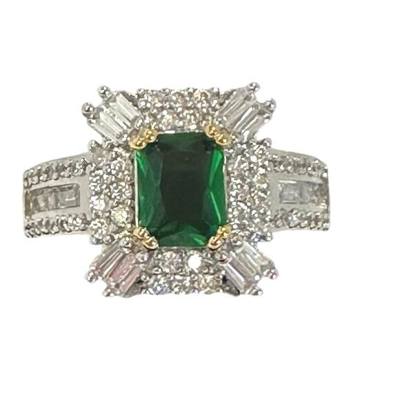 New 925 stamped silver ring. Square simulated emerald with zirconia halo 7 - 9 - Picture 1 of 6